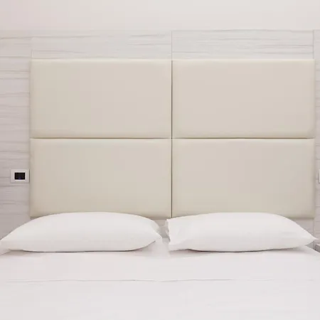 Guest house Hub *