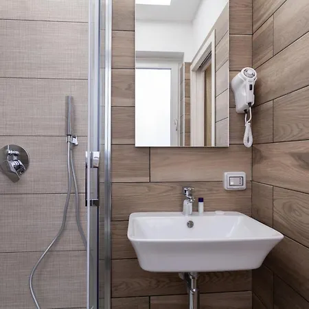 Guest house Hub *