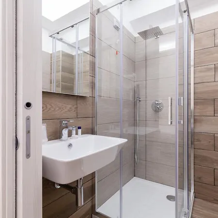 Hub 4* Neapel