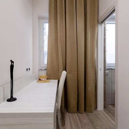 Guest house Hub *